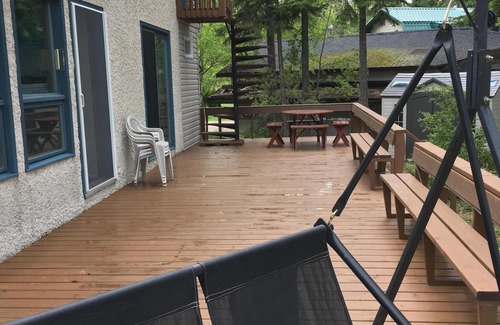The Pas Casa | ¡La aventura te espera en este retiro junto al lago, # 9 Rocky Lake North!