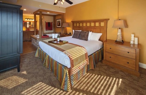 Gatlinburg Complejo | Adventure Awaits at Our 2BR Gatlinburg Getaway – Walk, Splash, Explore!