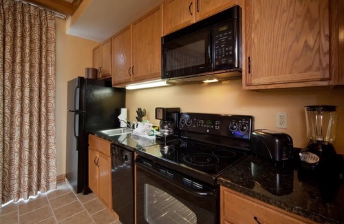 Gatlinburg Complejo | Adventure Awaits at Our 1BR Gatlinburg Getaway – Walk, Splash, Explore!