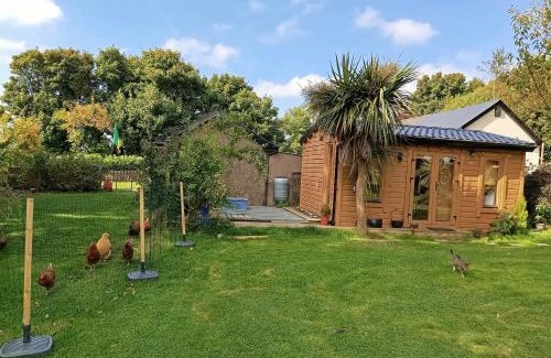 Sutton Cross Casa | Adventure Cabin Retreat 'The CabAnne' No Shower