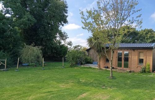Sutton Cross Casa | Adventure Cabin Retreat 'The CabAnne' No Shower
