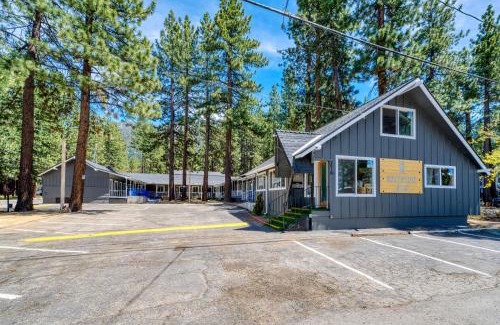 South Lake Tahoe Hotel | Adventure Lodge