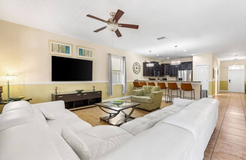 Davenport Apartamento | Adventure Lux Retreat 9BR Pool 6 H2O WPark TIX INC
