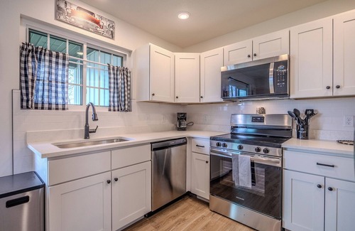 Lebanon Cabina | Adventure on Historic Route 66! Brand new renovation!