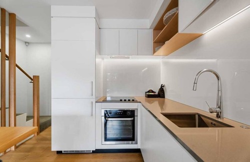Albert Town Apartamento | Adventure Riverside Retreat