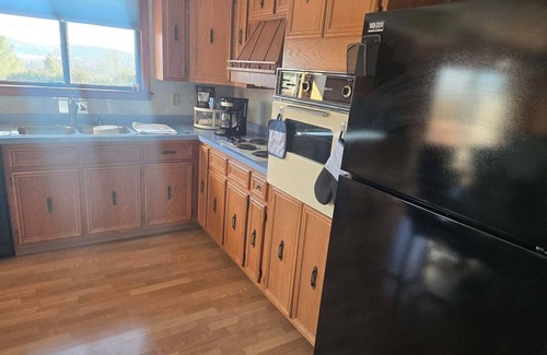 Lairdsville Casa | Adventures on Acre-a charming 3-bedroom home in quiet neighborhood