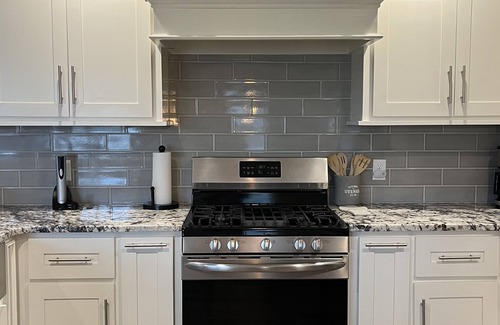 Amarillo Casa | Adversity Home - Open Concept, Firepit and Pacman Machine. Close to I-40/Airport