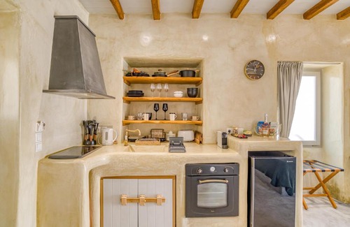 Naousa Apartamento | Aegis Royale Villa