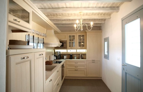 Chrissi Akti Villa | Villa Aelia De Luxe con vista al mar y piscina