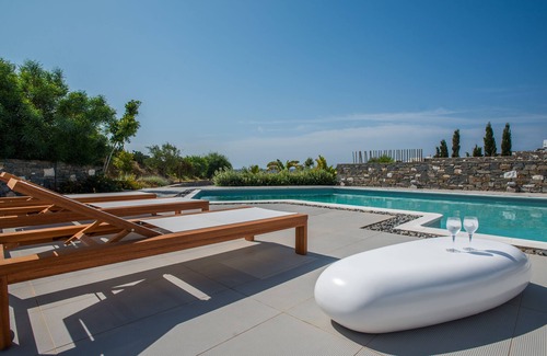 Chrissi Akti Villa | Aelia Grand Villa con vistas al mar y piscina privada