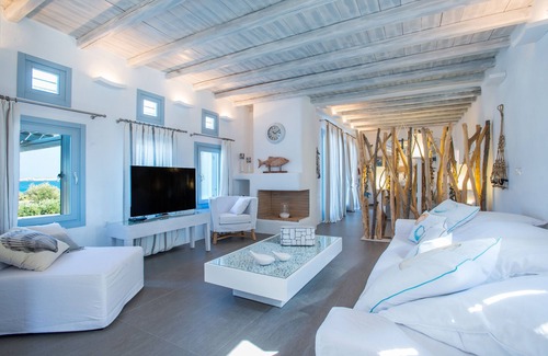 Chrissi Akti Villa | Aelia Master Villa con vistas al mar y piscina privada