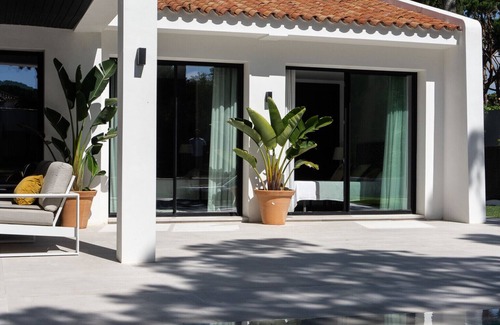 Cabo Roche Casa | Aenea, espacio y confort a menos de 600m de la playa