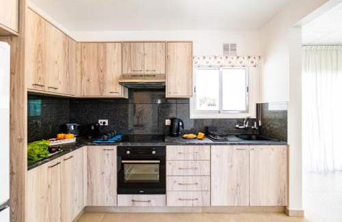 Neapolis Apartamento | Aeolis Court Apartment by Ezoria Villas