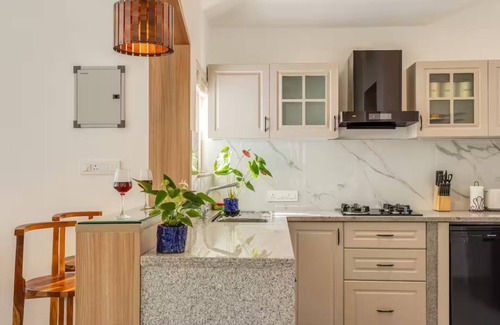 Pilerne Apartamento | Aesthetic 2BHK near Candolim AC comfort & stunning views few minutes from beach