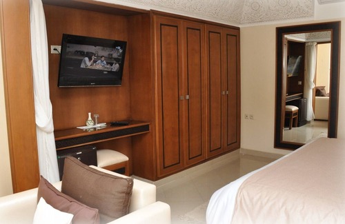 Swiss City Hotel | Aferni Hotel