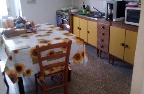 Mamoiada Apartamento | Affitti Brevi Mamoiada Centro - habitación con terraza