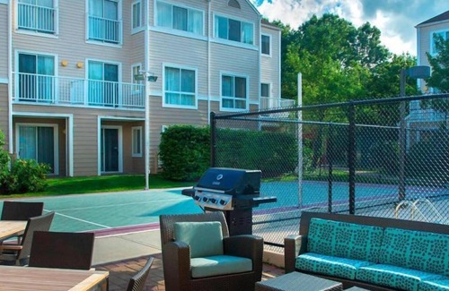 Westborough Casa | Affordability Meets Comfort! Free Parking, Pet-friendly, Onsite Swimming Pool