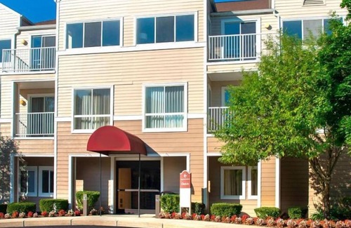 Westborough Casa | Affordability Meets Comfort! Free Parking, Pet-friendly, Onsite Swimming Pool