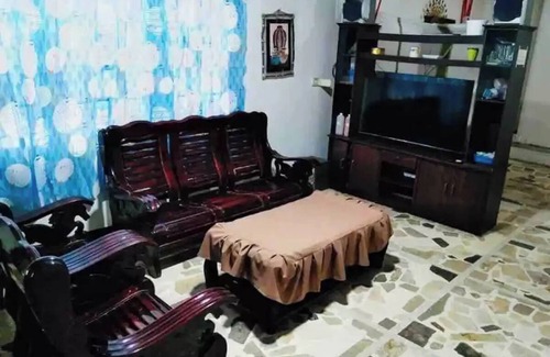 Santa Rosa Casa | Affordable 1 bedroom w/ wi-fi , netflix & parking