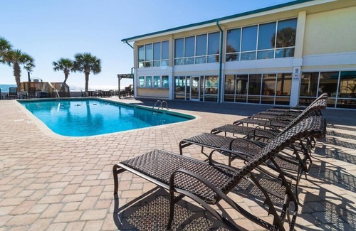 Litchfield by the Sea Apartamento | Affordable 2nd Floor Resort View Lodge Room