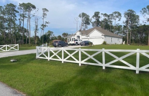 North Port Casa | Affordable 3 bed 2 bath and a 4th office room on 3-acre lot close to Siesta Key