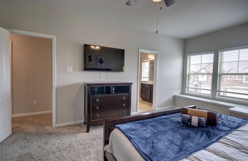 Rosenberg Casa | Affordable 3-Bedroom Townhouse With Backyard ~ Double Story (Pet Friendly!)