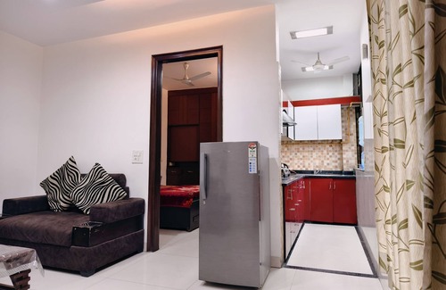 New Delhi Apartamento | Affordable 3 BHK in Lajpat Nagar near Market by HostMyStay