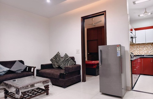 New Delhi Apartamento | Affordable 3 BHK in Lajpat Nagar near Market by HostMyStay