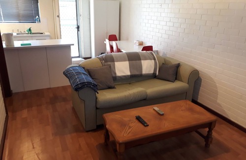 Dianella Apartamento | Apartamento económico cerca de la ciudad, cafeterías y tiendas.