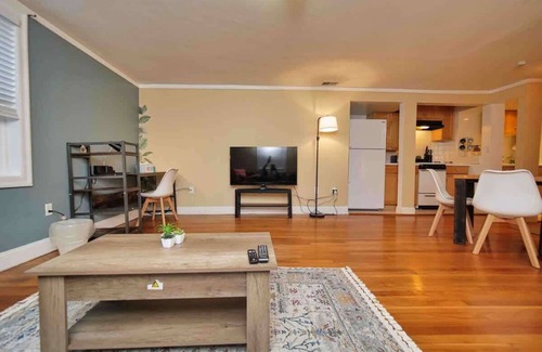Oakland Ave - Harrison St Apartamento | Affordable & Furnished Comfy Oakland Apt