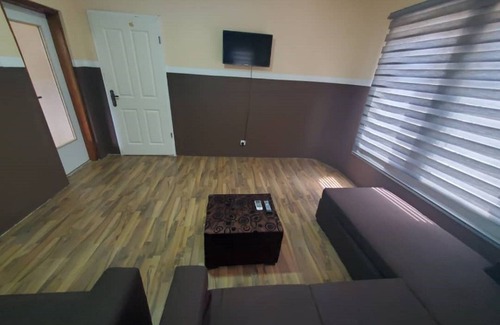 Mallam Apartamento | Affordable & Sweet One Bedroom Apartment with Living Room & Bathtub