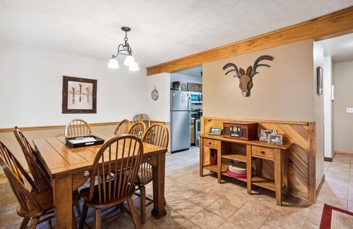 Timberline Casa | Cómodo y económico alojamiento en el centro del valle de Canaan!