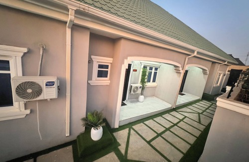 Ilorin Apartamento | Affordable Luxury 2 Bedroom Apartment for short and Long stays