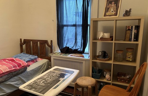 Upper Darby Casa | Affordable nice place on the suburb of Philadelphia, 15 min on train to city.