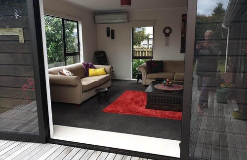Raumati South Casa | African Touch on Kapiti Coast