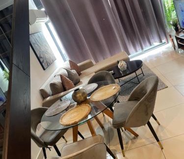 North Ridge Apartamento | Afya's luxury Embassy Gardens home