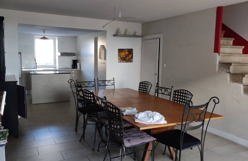 Belleville-en-Beaujolais Casa | Agathe, cabaña con sábanas etiquetadas turismo y discapacidad