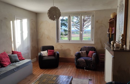 Belleville-en-Beaujolais Casa | Agathe, cottage with sheets labeled tourism and handicap