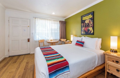 Samarkand Hotel | "AGAVE INN Santa Barbara"