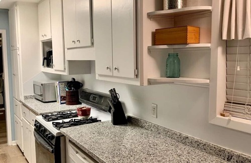 North Garden Acres Casa | ✨Aggie Retreat✨SPACIOUS🏡Sleeps 17🛏🏟Close to Campus