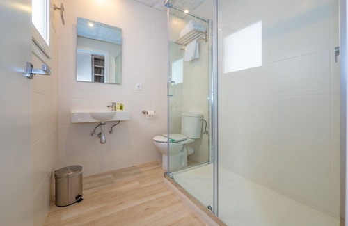 Roses Town Center Hotel | Agi Gloria Rooms 206 Hostel en alquiler en Roses Girona.