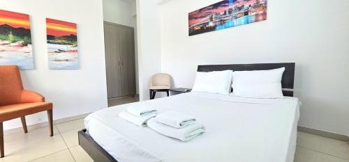 Ayia Thekla Casa | Agia Thekla bungalow with pool