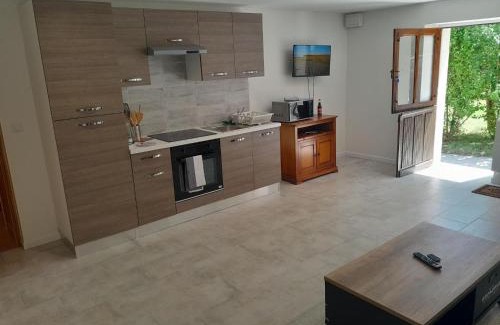 Pellevoisin Casa | Agréable et jolie maison avec grand jardin