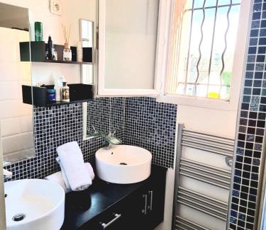 Rognac Casa | Agréable Villa pour 7 avec vue mer LOGEMENT ENTIER