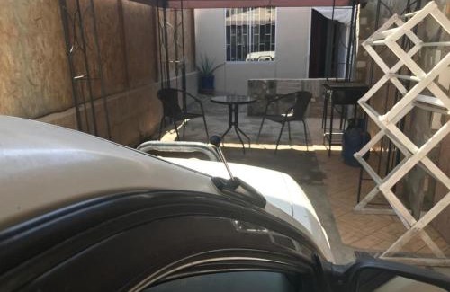 Veintiseis de Octubre Casa | Agradable casa con garaje