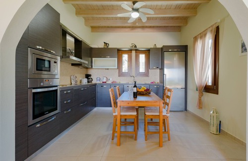 Manganos Casa | A ESTRENAR: Agrilias Sea and Sunset View House