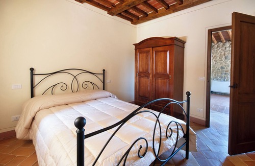 Montalcino Otro | AGRITOURISM PERTIMALS