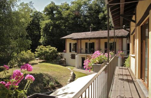 Arona Casa | Agriturismo Biomatto