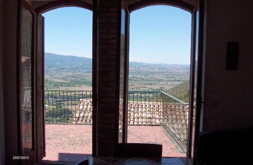 Campello sul Clitunno Apartamento | Agriturismo Il Palazzetto
