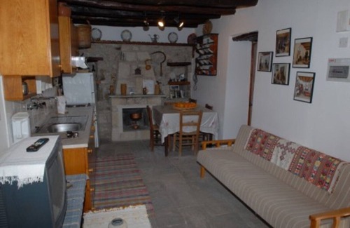 Kallepia Casa | Casa tradicional de un dormitorio "AGROTIKO"